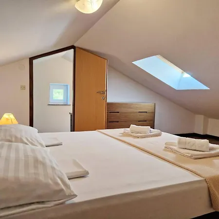 Apartment Zoric Baska (Krk)